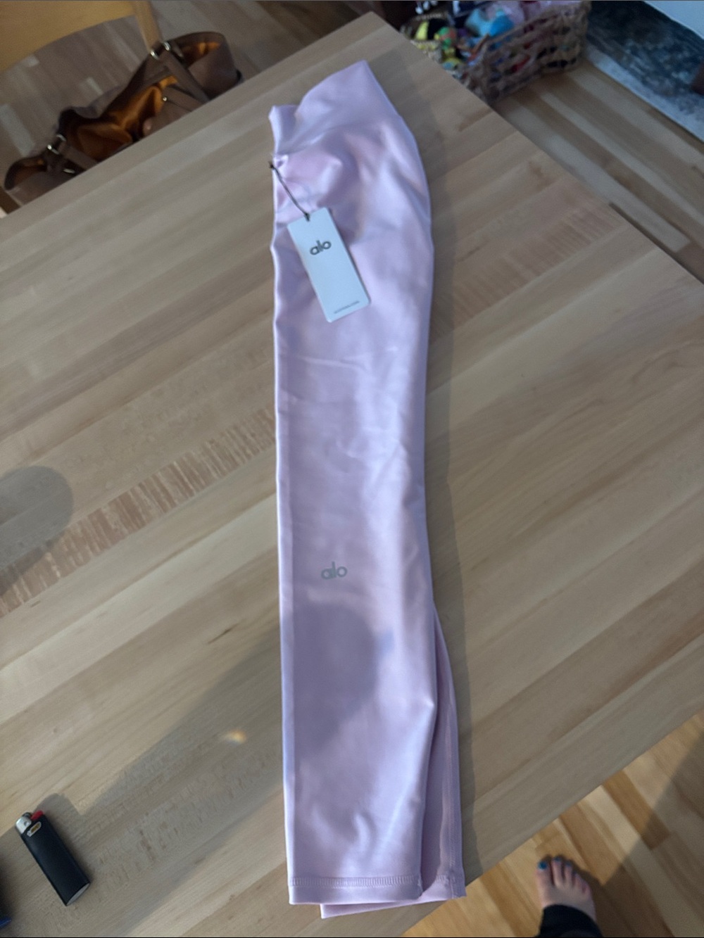 ALO Yoga Light Pink Leggings